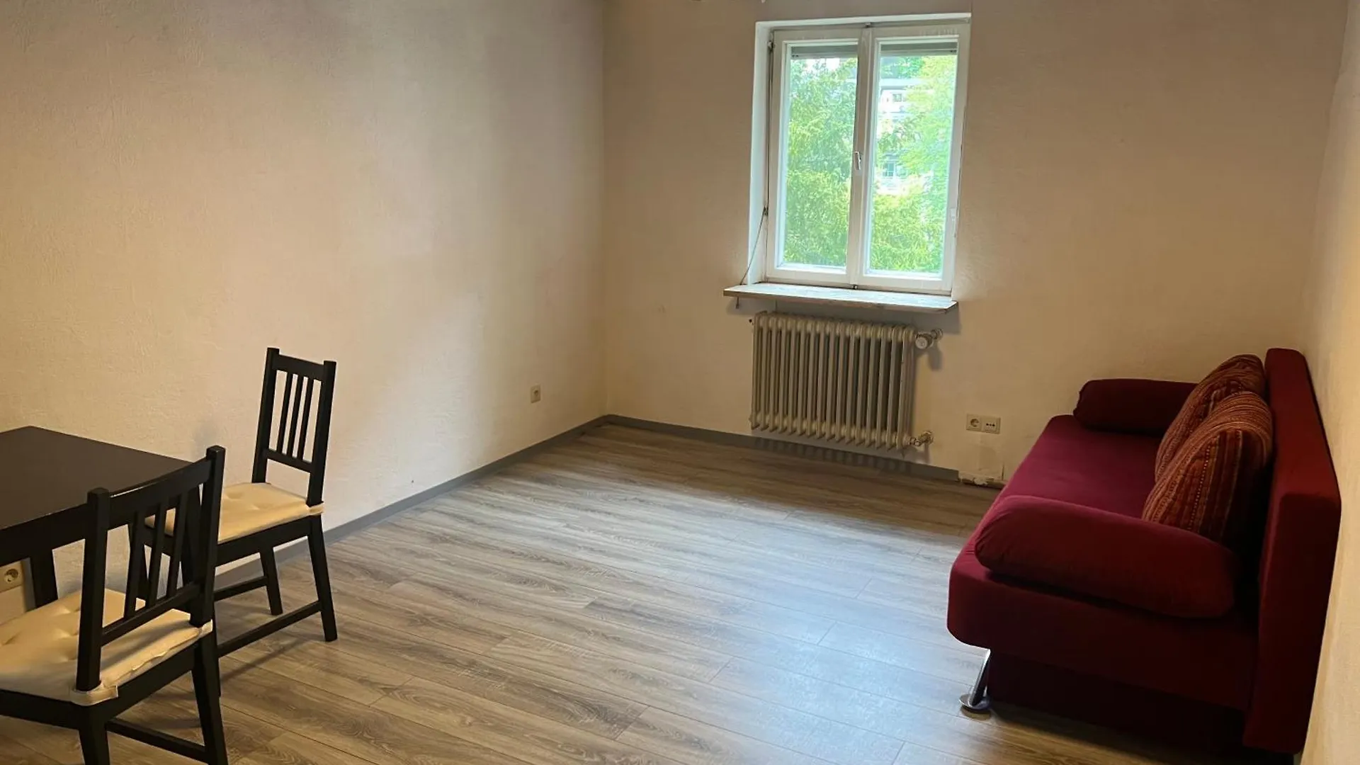 Monteurzimmer Basic Zentrale Unterkunft Mit Gemeinschaftsbaedern 肯普滕 德国