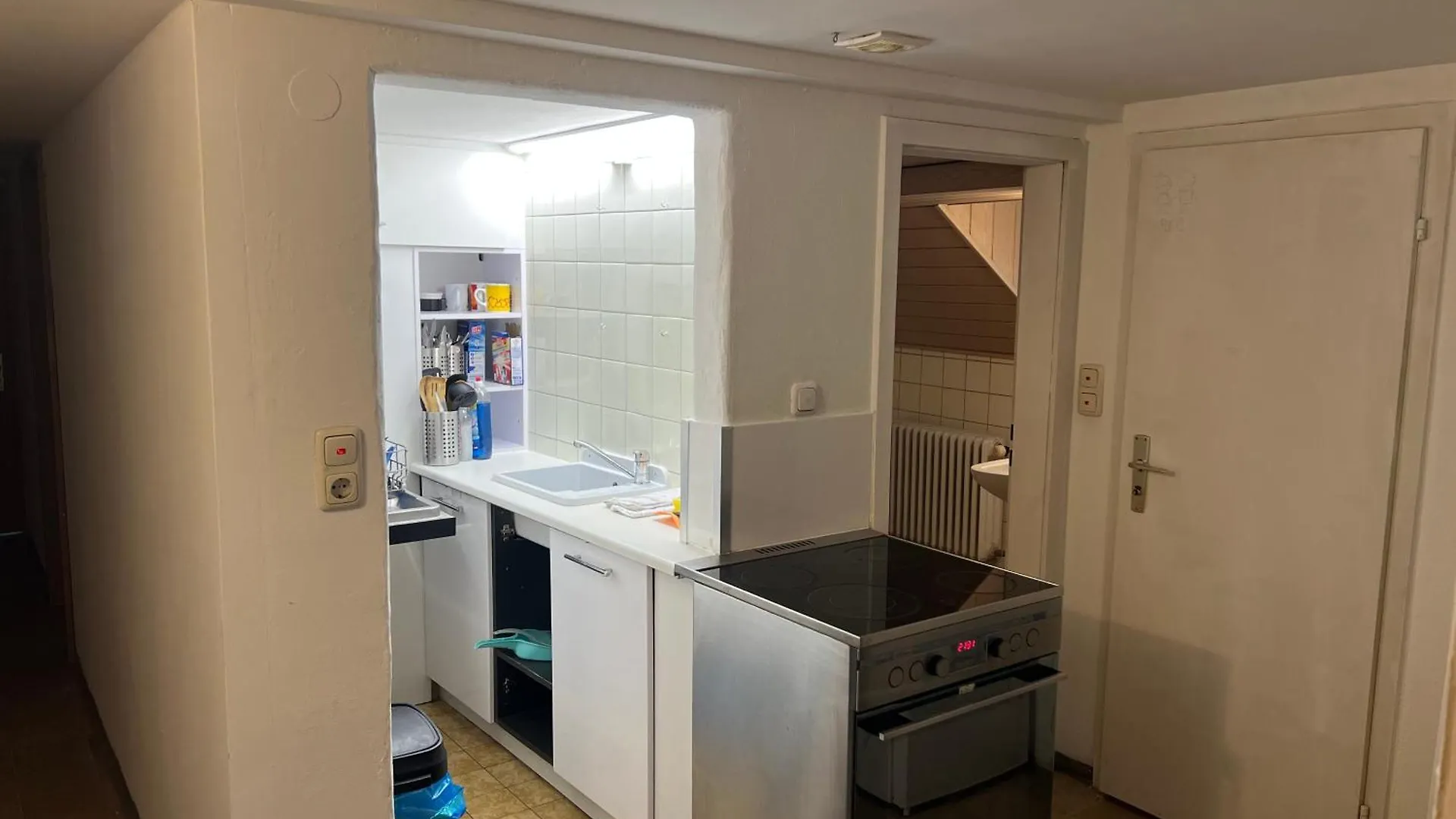 Monteurzimmer Basic Zentrale Unterkunft Mit Gemeinschaftsbaedern 肯普滕 德国