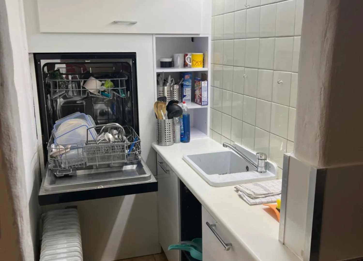 民宿 Monteurzimmer Basic Zentrale Unterkunft Mit Gemeinschaftsbaedern 肯普滕 德国