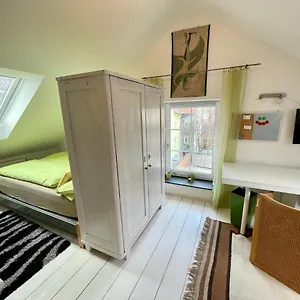 Zentrale Idylle In Privatunterkunft